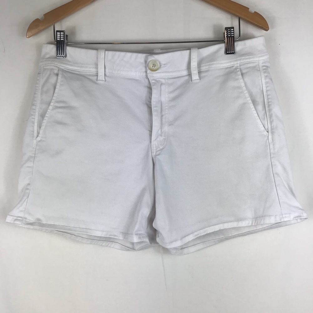 American Eagle White Shorts Super Stretch Size 12